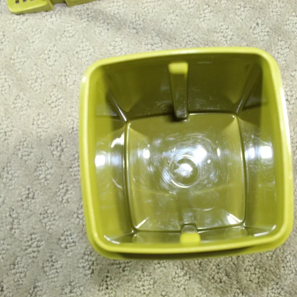 Vintage Green Tupperware Pick-A-Deli Pickle Keeper Container Drainer